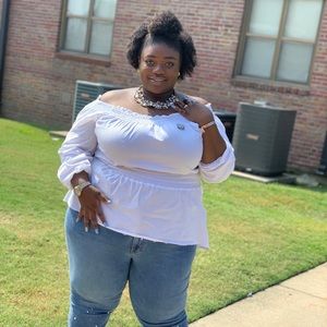 Meet your Posher, Robyn